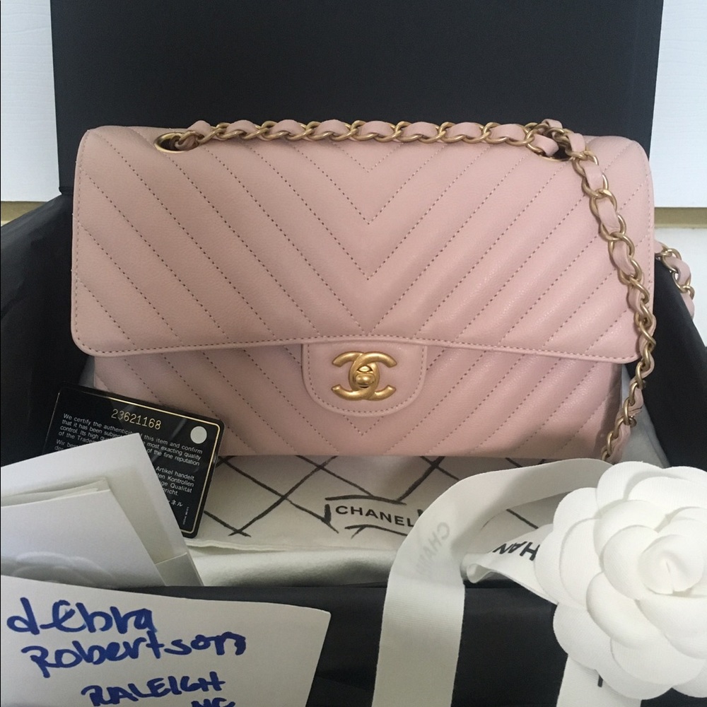 2017 NWT Chanel Pink Medium Calfskin Chevron flap