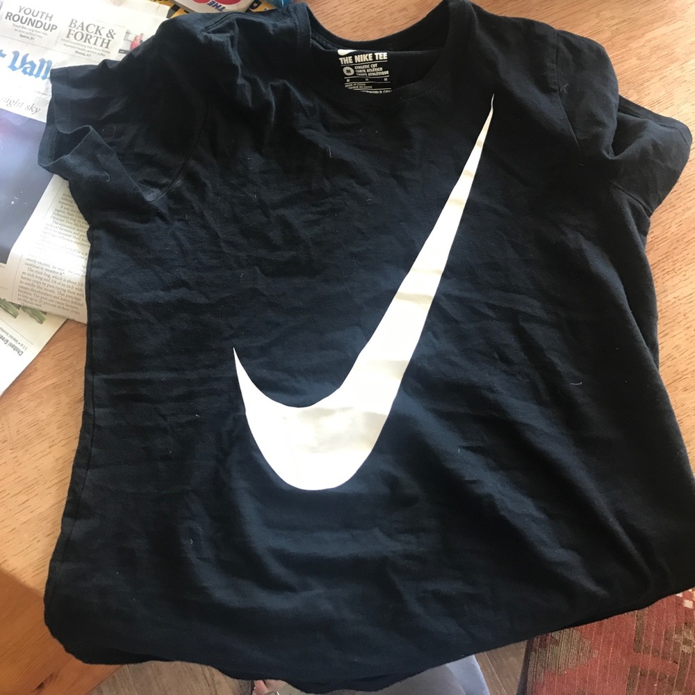 nike t shirt