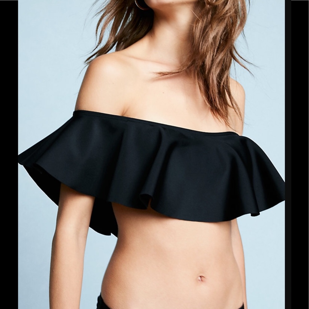 👙NWT Express Off the Shoulder Swim Top👙