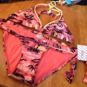 *new with tags* Kirra bikini