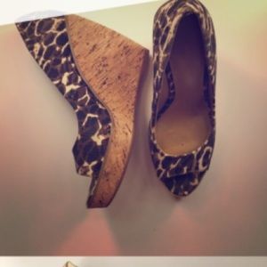 Nine West modern wedge peep toe