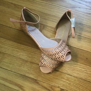 Restricted Carry Out peep toe flat