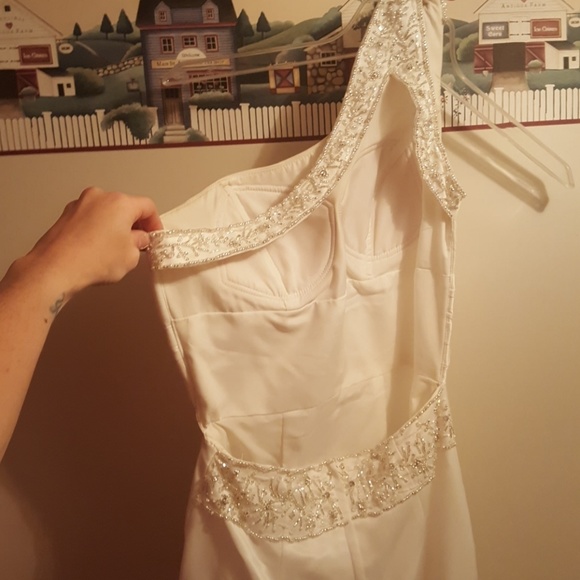 Wedding / reception dress - Picture 2 of 3