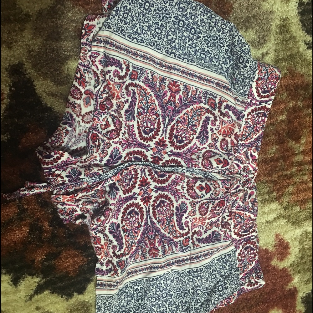 Really cute linen shorts