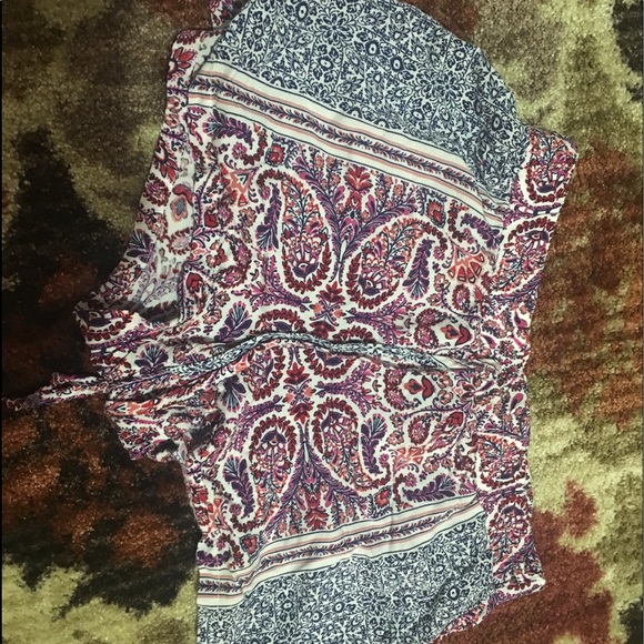 Really cute linen shorts - Picture 1 of 2
