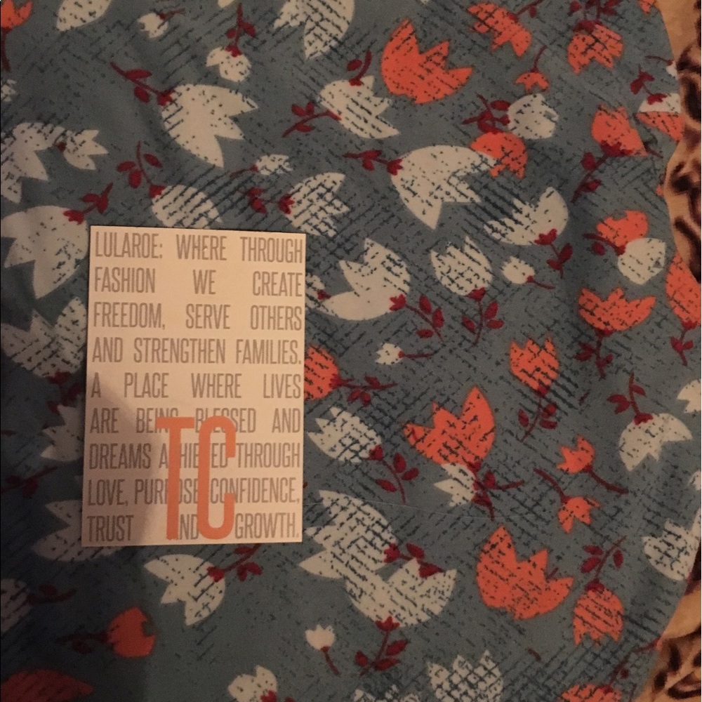 Lularoe TC tulips