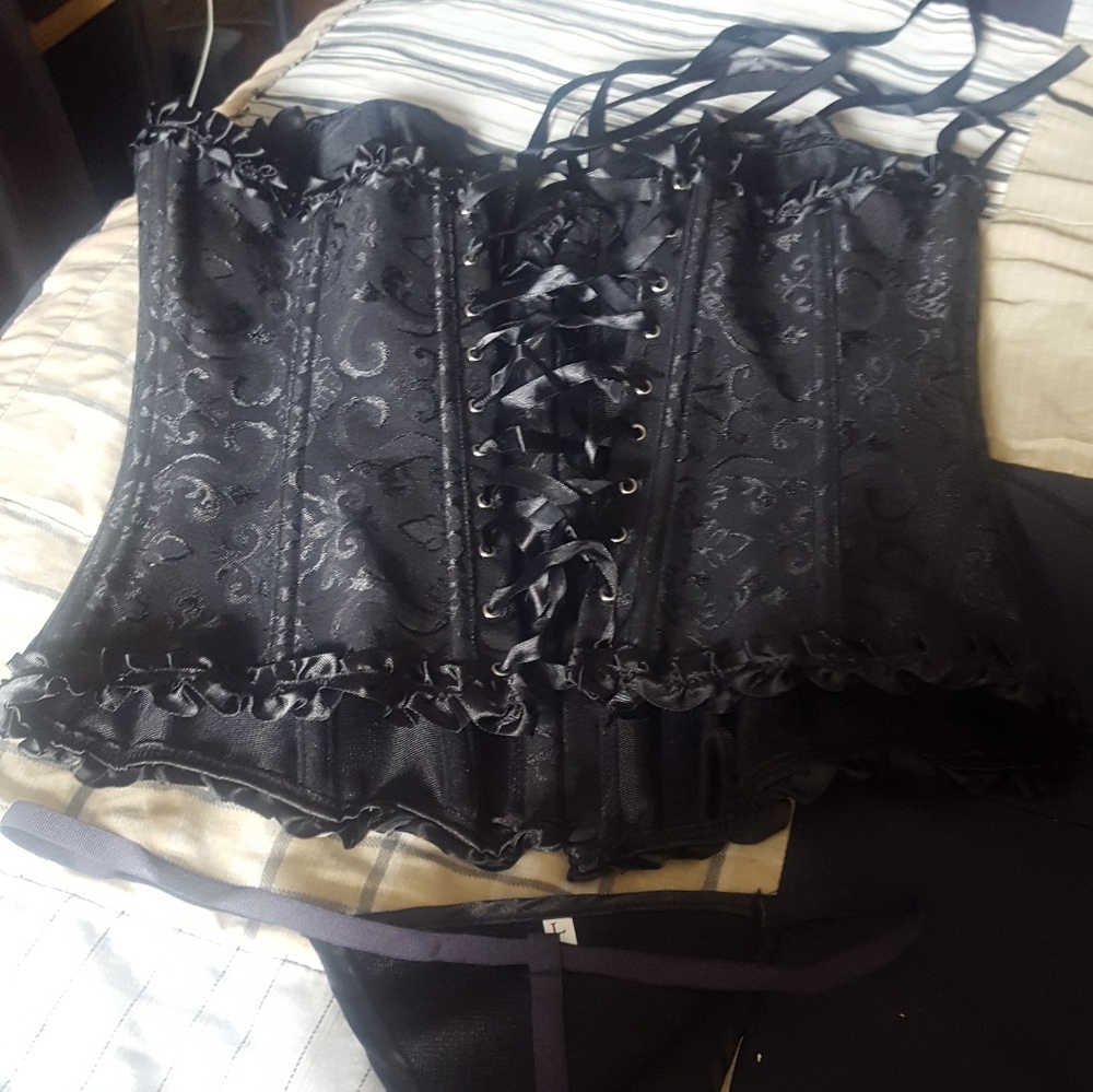 Corset with matching thong size M Price for 2