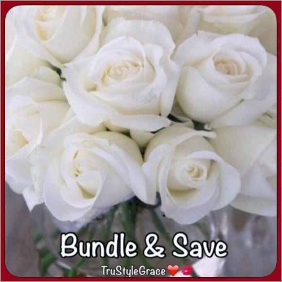 🌺 Gorgeous White Floral Cut Out Dress - Picture 3 of 3