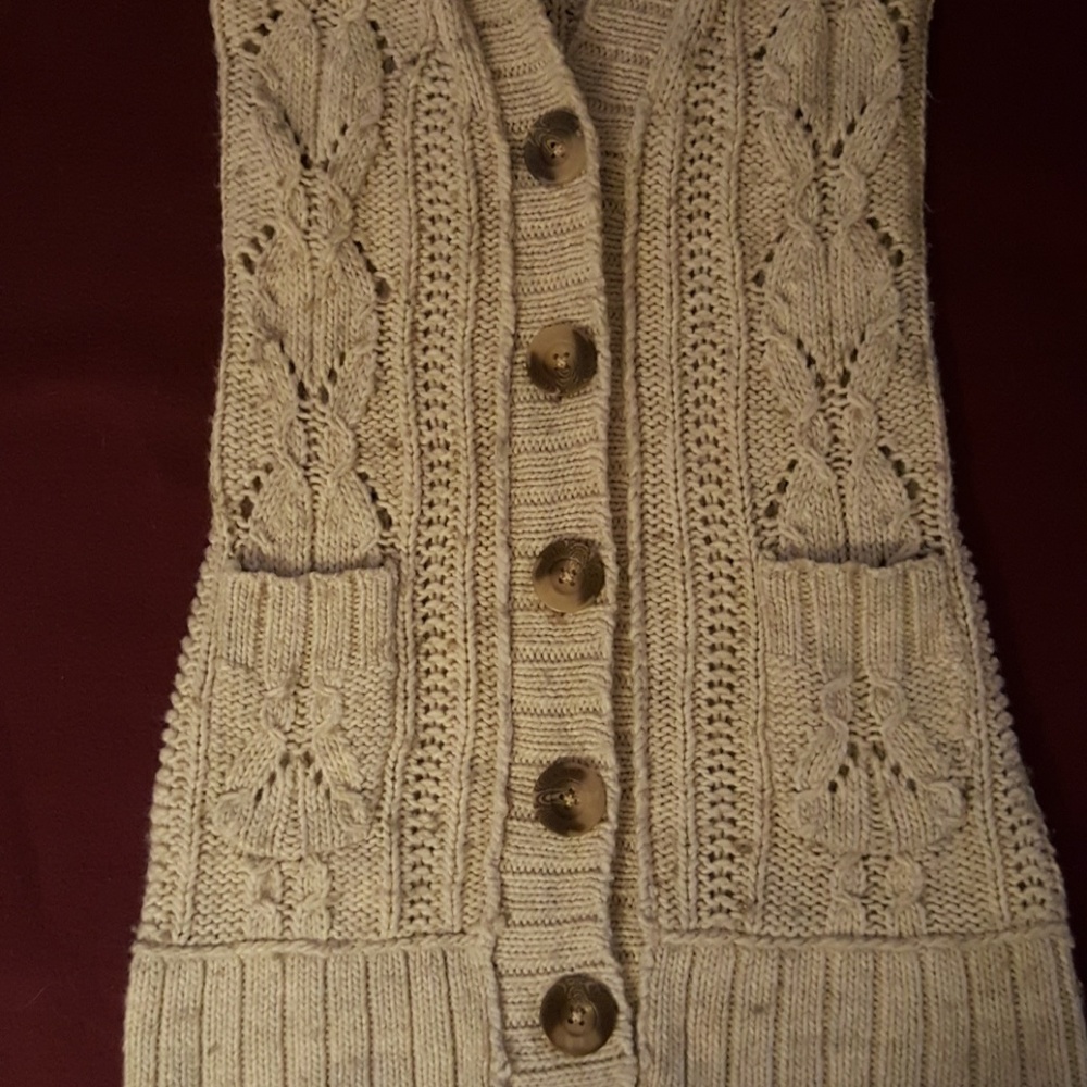 Sweater - Picture 4 of 4