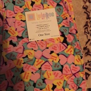 Lularoe one size Valentine's Day 🦄