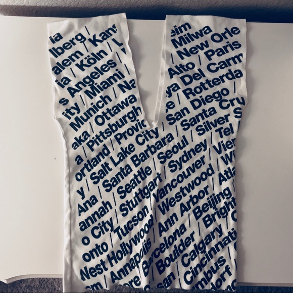 VINTAGE AMERICAN APPAREL CUT OUT TOP!! XS - Picture 2 of 4