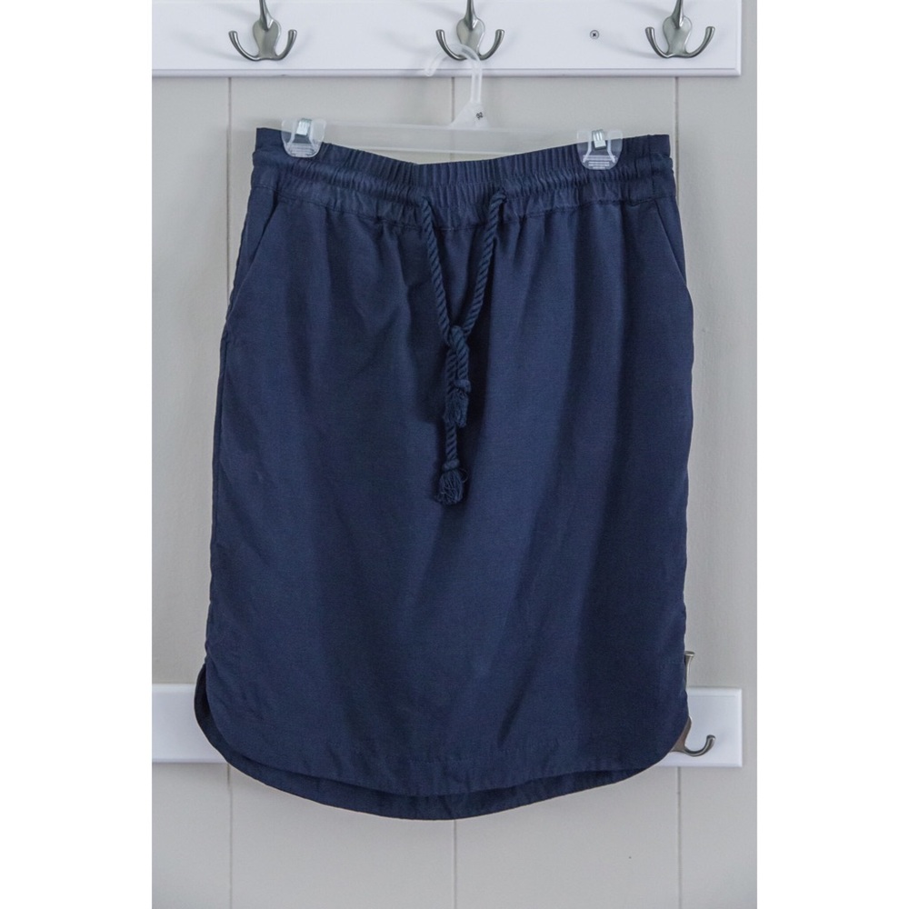 Loft pencil skirt