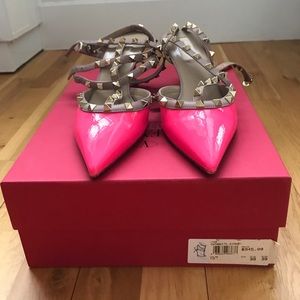 Valentino Rockstud heels in hot pink.