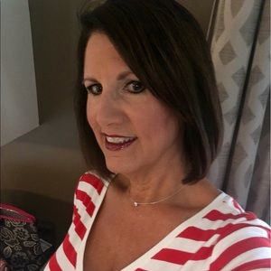 Meet your Posher, Leasia