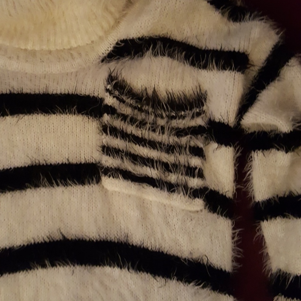 Sweater - Picture 2 of 3