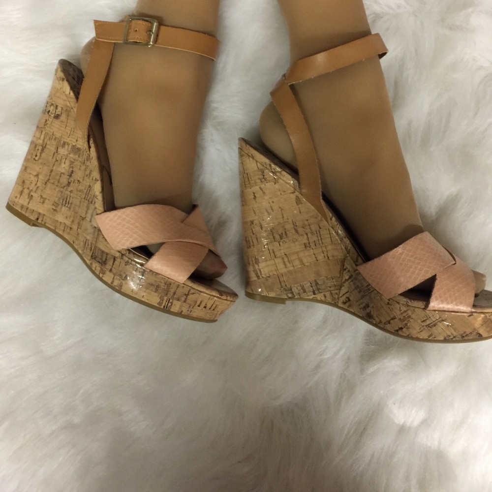 Sam and Libby wedges size 7 like new coral!
