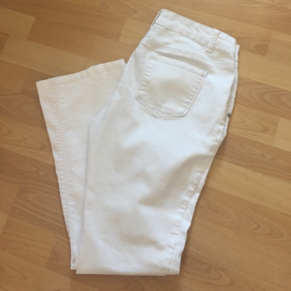 CLEARANCE White d.jeans sz 10p