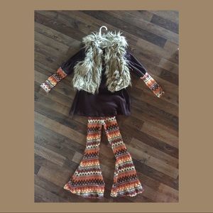 Little girl outfit vest, pants and top