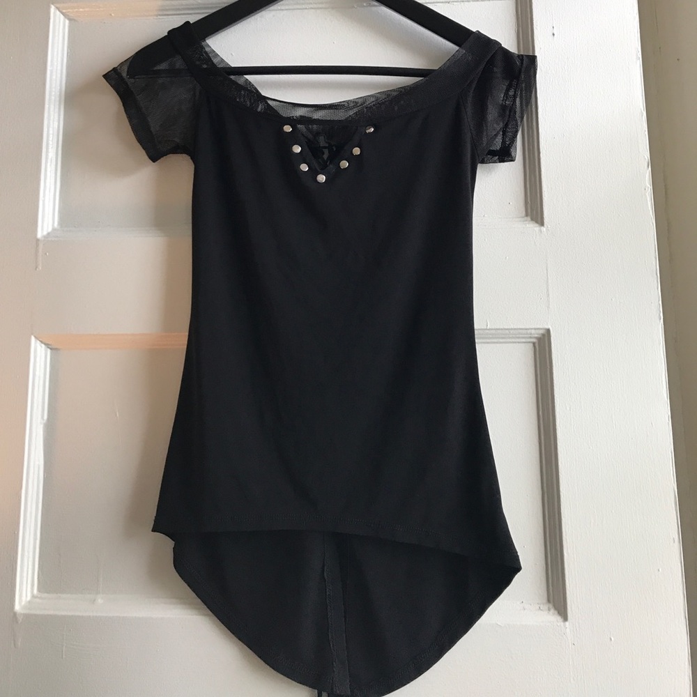 Black elastic top