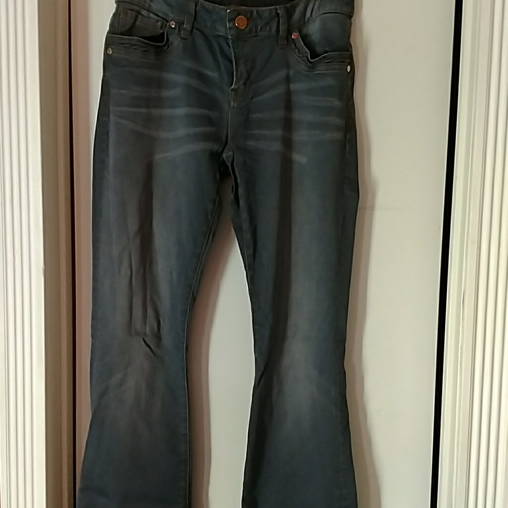 Jeans fits size 6 tall/long