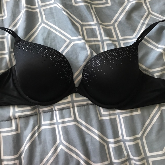 Victoria Secret Very Sexy- Push Up - Picture 1 of 5