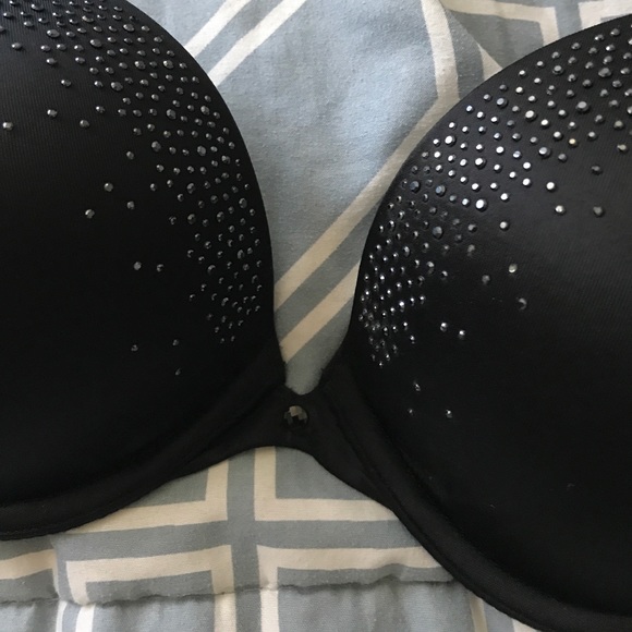 Victoria Secret Very Sexy- Push Up - Picture 2 of 5