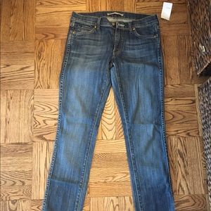 Vince Jeans. Never worn. Size 27.