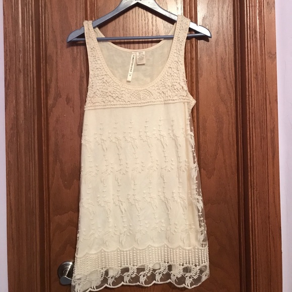 Cream Lace Top - Picture 1 of 2