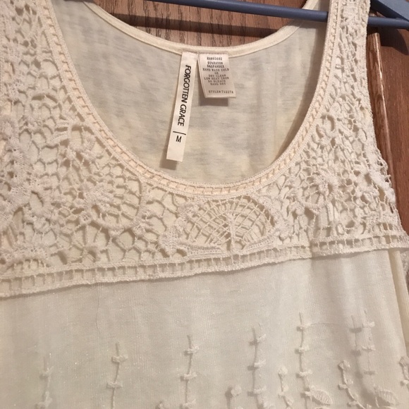 Cream Lace Top - Picture 2 of 2