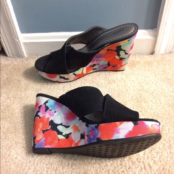 Adrienne Vittadini Clem Wedge Sandal - Picture 2 of 6