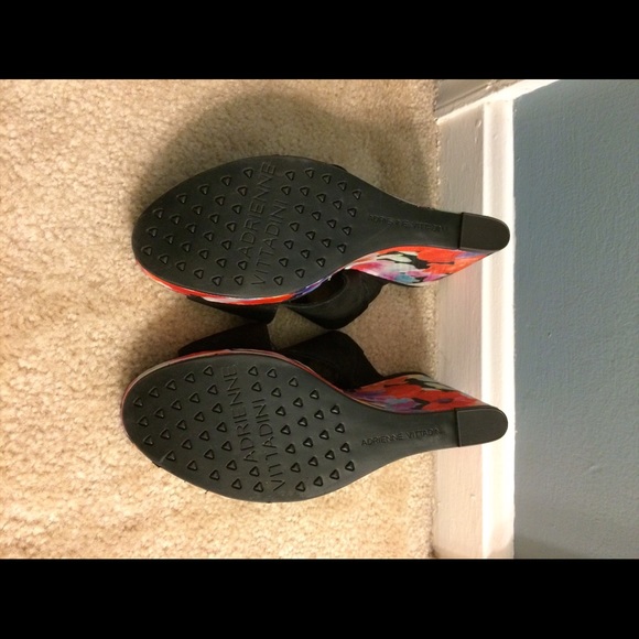 Adrienne Vittadini Clem Wedge Sandal - Picture 3 of 6