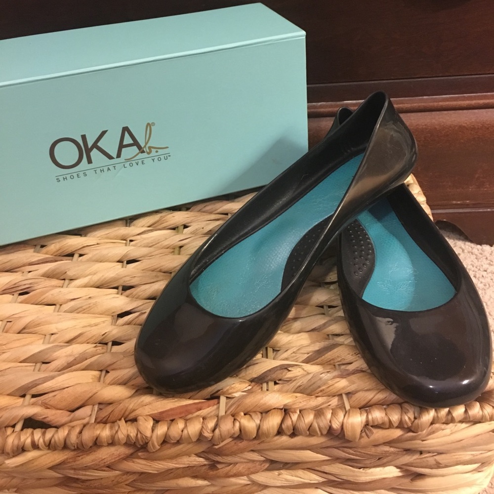OKA B black jelly flats