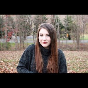 Meet your Posher, Olivia