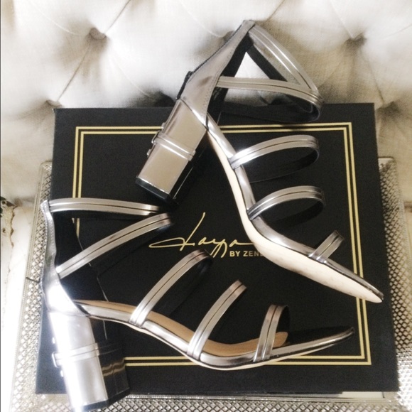 New 2017 Daya by Zendaya Aimee block heels - Picture 2 of 8