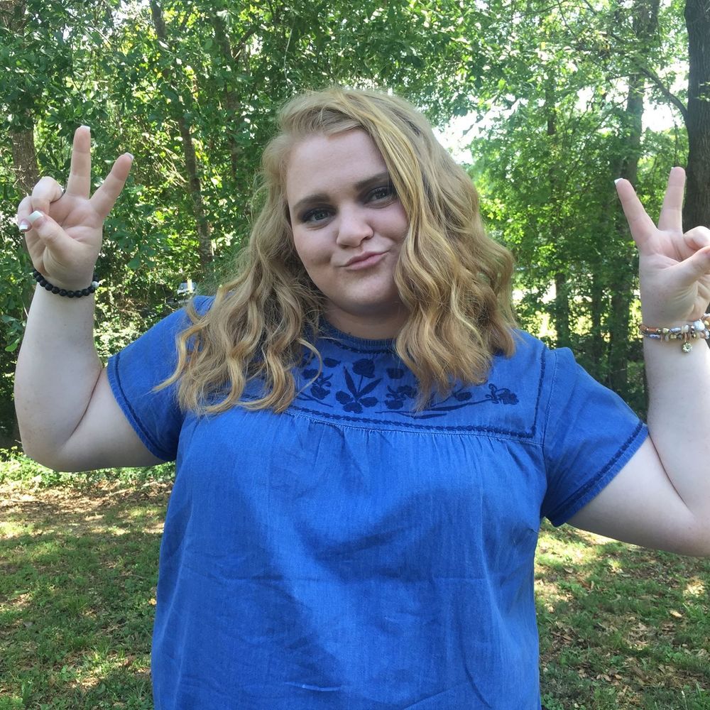 Meet your Posher, Rebecca