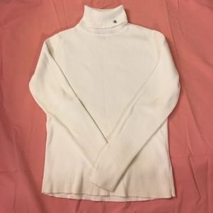 White turtle neck