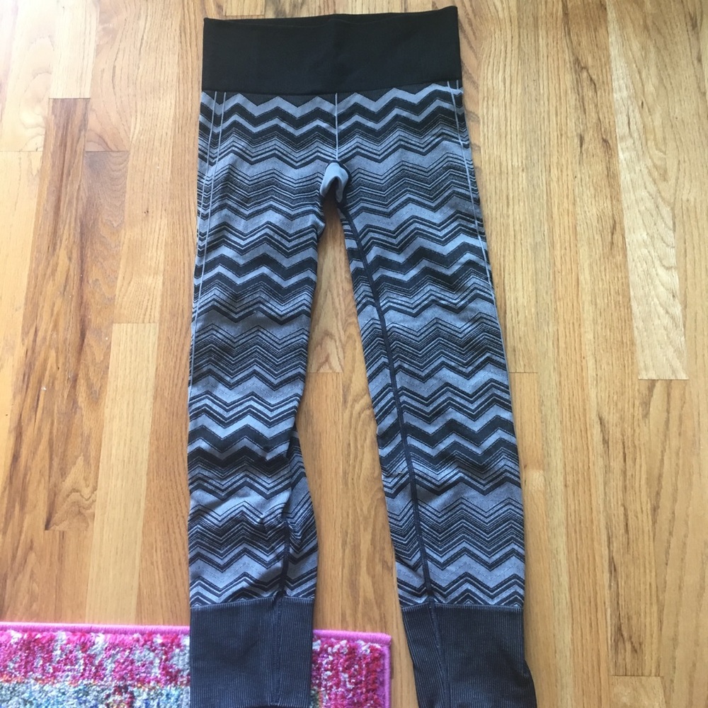 lululemon yoga pants