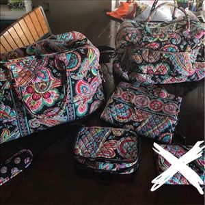 Vera Bradley complete travel luggage set! Retired