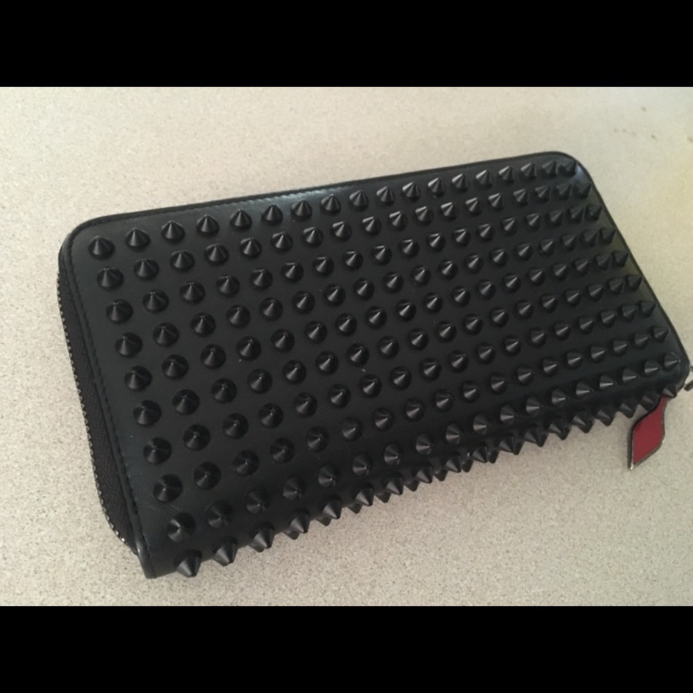 UNISEX CHRISTIAN LOUBOUTIN Panettone Spiked