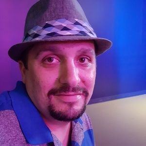 Meet your Posher, Mark