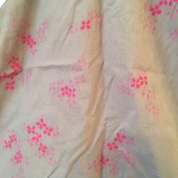 Judith lacroix floral top - Picture 3 of 4