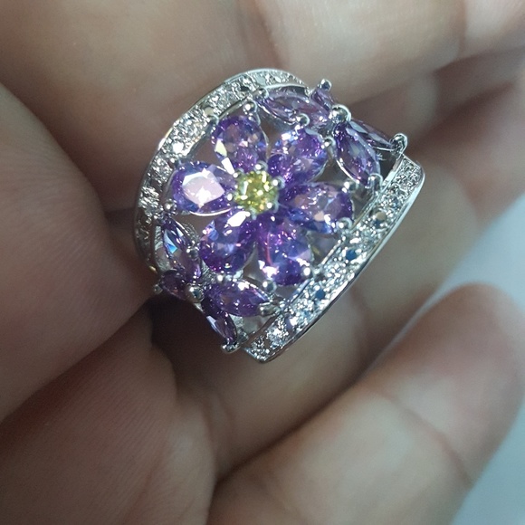 Gorgeous Genuine Amethyst and Citrine Ring - Picture 5 of 8