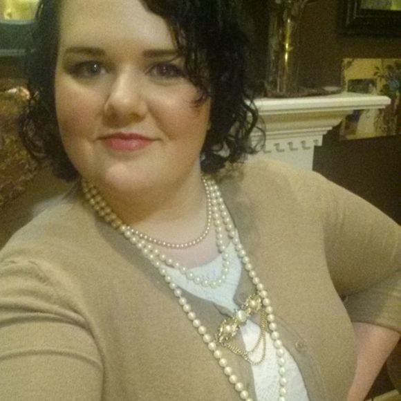 Meet your Posher, Alisha - Picture 1 of 1