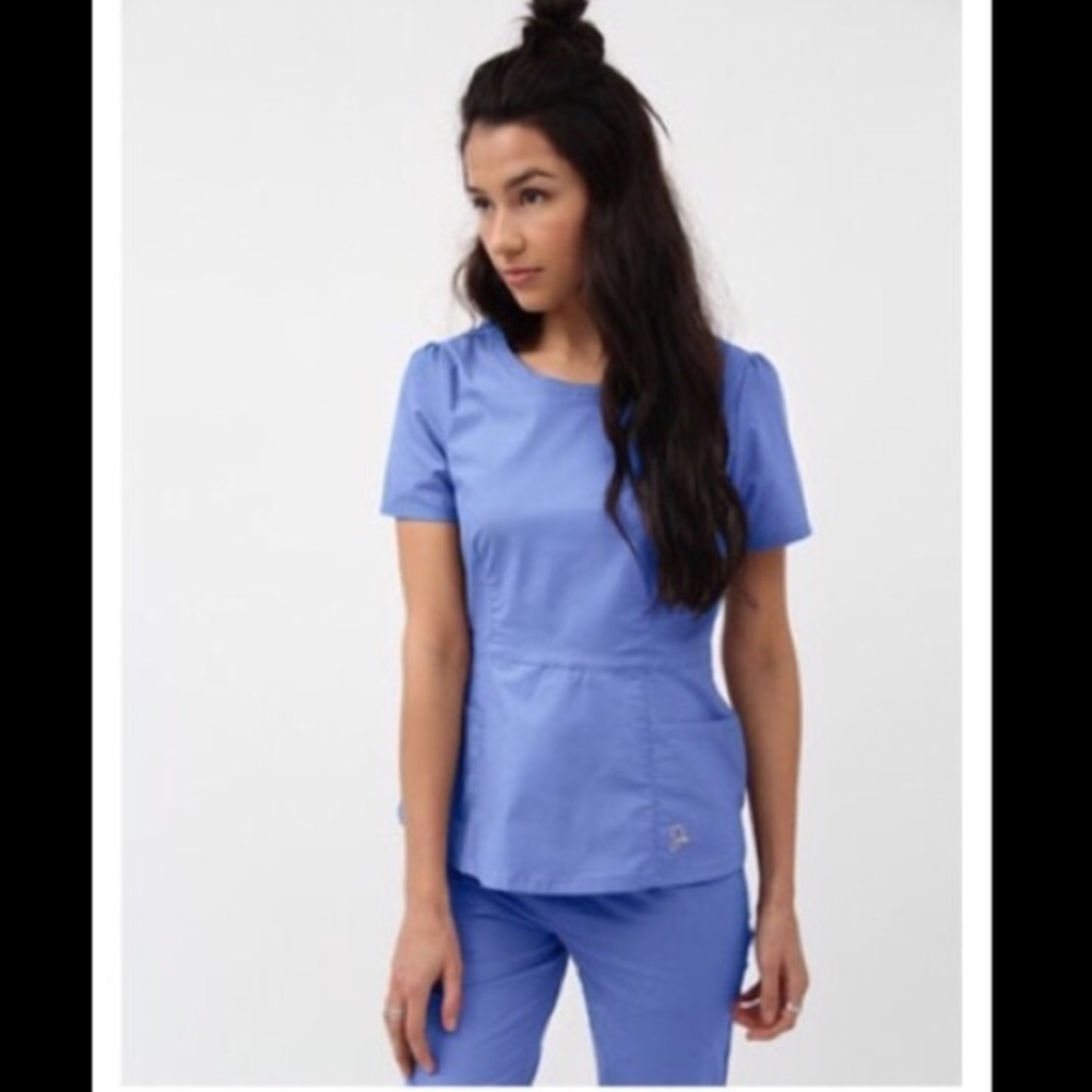 Jaanuu - Peplum Scrub Top