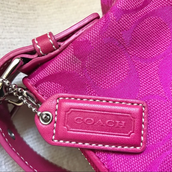 *PRICE DROP!!* Coach Pink Signature Shoulder Bag - Picture 5 of 7