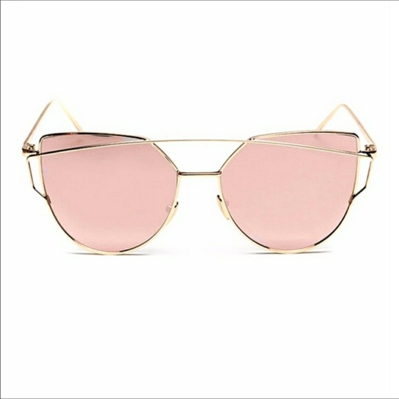 ❗️Last One❗️✨NEW cat eye rose gold sunglasses ✨ - Picture 3 of 3