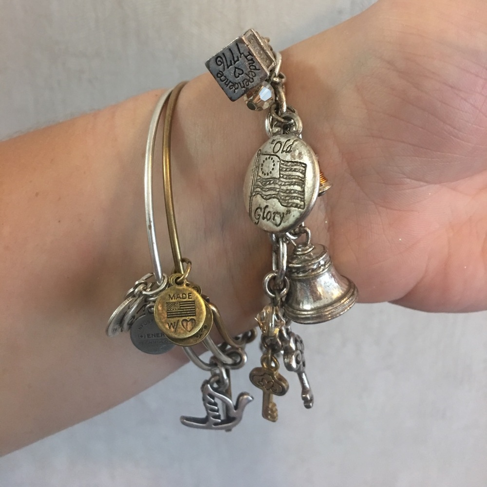 Brighton Patriotic USA Charm Bracelet