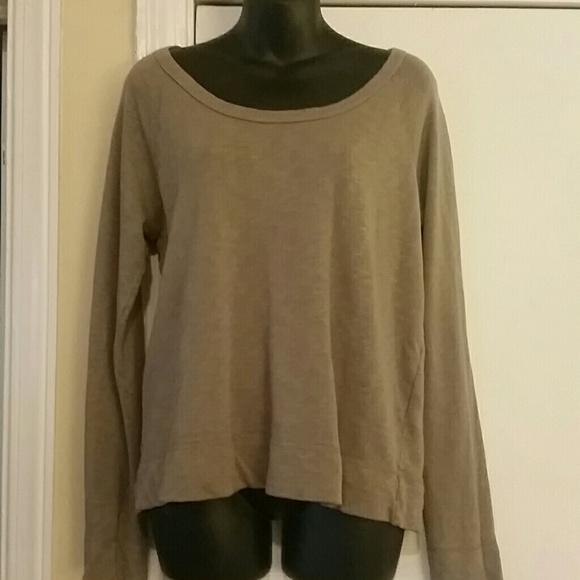 James Perse Tops - STANDARD JAMES PERSE  sweatshirt