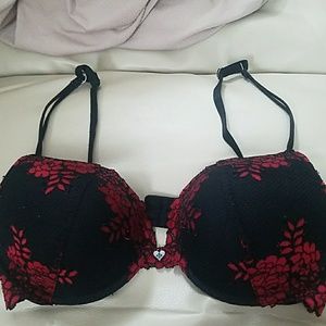 Black Heart 38D push up bra