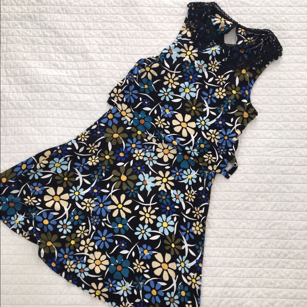 Topshop Retro Floral Shift Dress